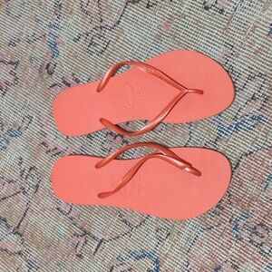 Havainas Slim Flip Flops